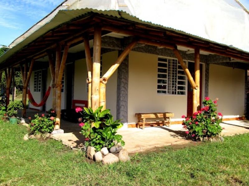 Hospedaje-Cabanas-Guacari-San-Agustin-Huila (4)